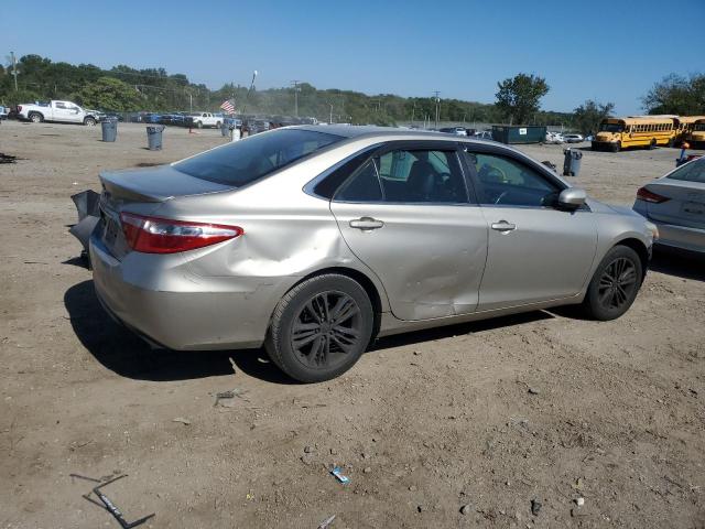 4T1BF1FK6GU164034 - 2016 TOYOTA CAMRY LE SILVER photo 3