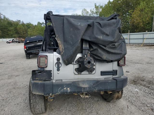 1C4HJWDG3DL546404 - 2013 JEEP WRANGLER U SPORT SILVER photo 6