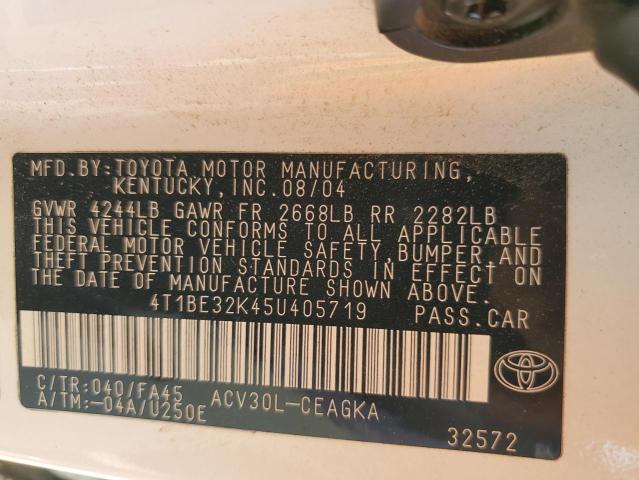 4T1BE32K45U405719 - 2005 TOYOTA CAMRY LE WHITE photo 13