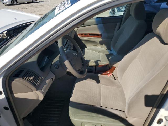 4T1BE32K45U405719 - 2005 TOYOTA CAMRY LE WHITE photo 7