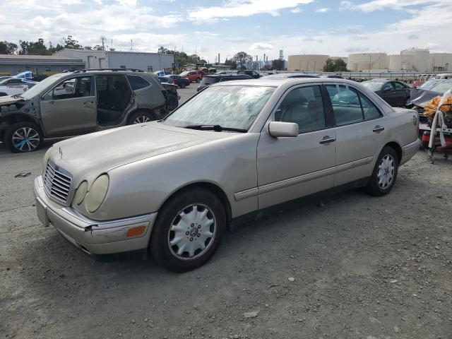 1998 MERCEDES-BENZ E 320, 