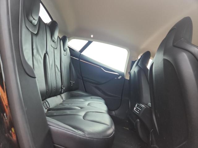 5YJSA1CNXDFP16673 - 2013 TESLA MODEL S Noir photo 10