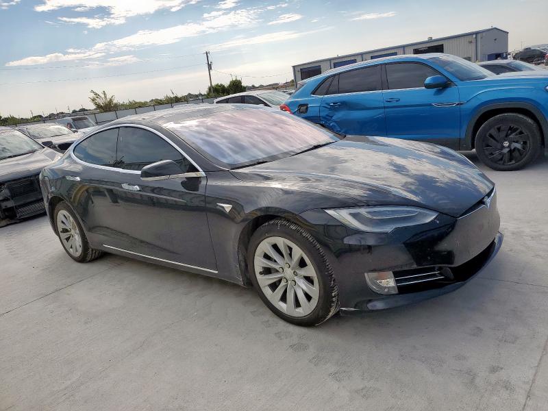 5YJSA1E27HF227883 - 2017 TESLA MODEL S Qara foto 4
