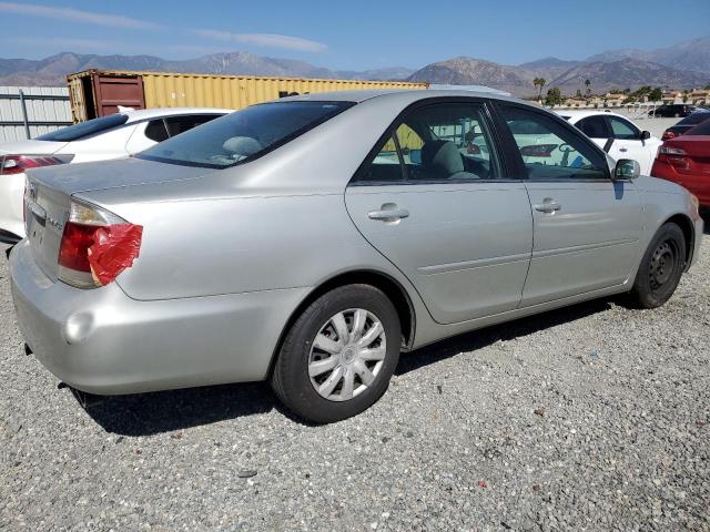 4T1BE32KX6U657010 - 2006 TOYOTA CAMRY LE ვერცხლისფერი ფოტო 3