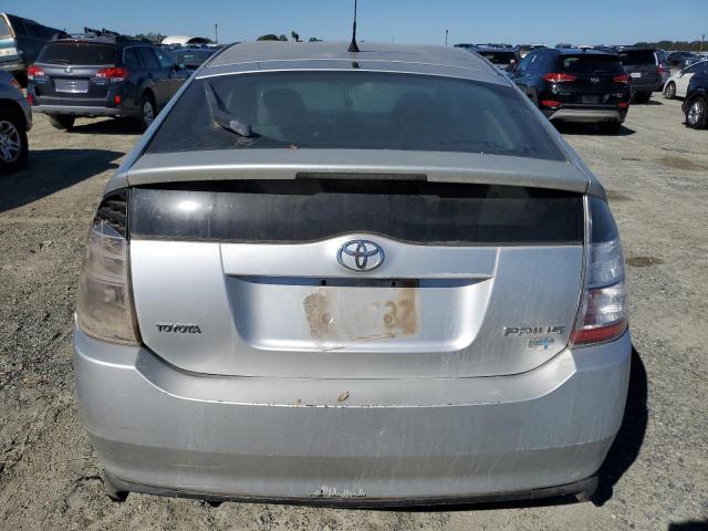 JTDKB22U057050801 - 2005 TOYOTA PRIUS SILVER photo 6