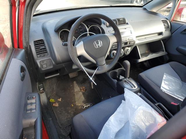 JHMGD38458S067039 - 2008 HONDA FIT RED photo 8