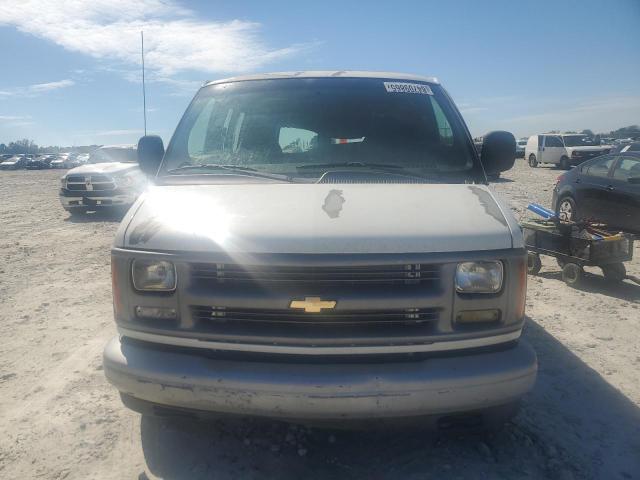 1GCFG15M021132583 - 2002 CHEVROLET EXPRESS G1 白色 照片 5