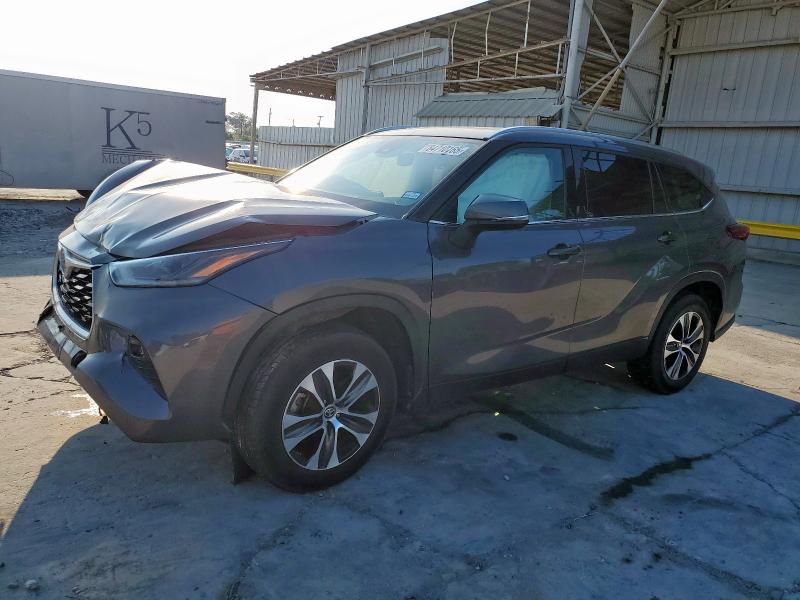 2021 TOYOTA HIGHLANDER XLE, 