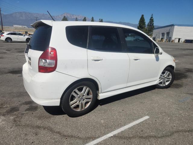 JHMGD38637S047517 - 2007 HONDA FIT S WHITE photo 3