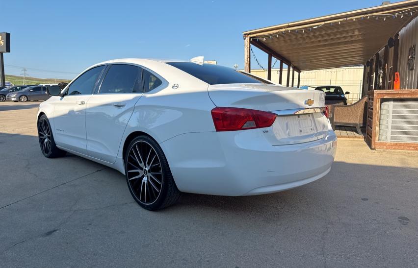 1G1105S3XHU129112 - 2017 CHEVROLET IMPALA LT WHITE photo 3