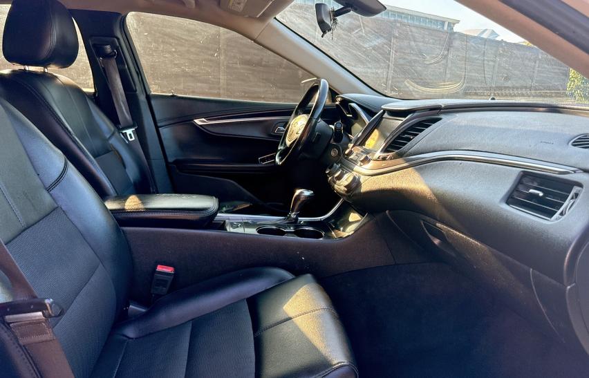 1G1105S3XHU129112 - 2017 CHEVROLET IMPALA LT WHITE photo 5