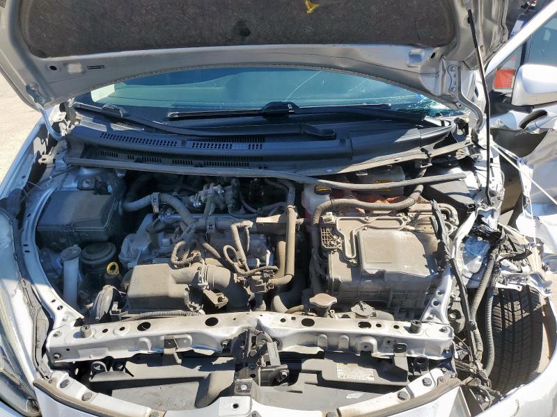 JTDKDTB39G1130210 - 2016 TOYOTA PRIUS C SILVER photo 11