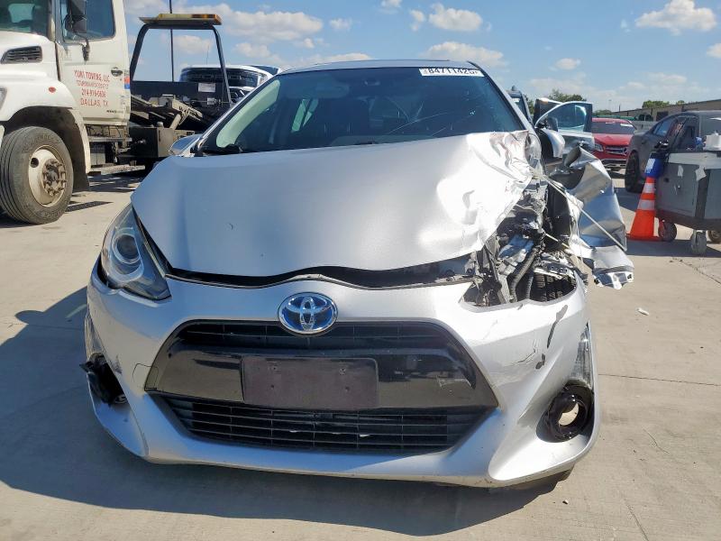 JTDKDTB39G1130210 - 2016 TOYOTA PRIUS C SILVER photo 5