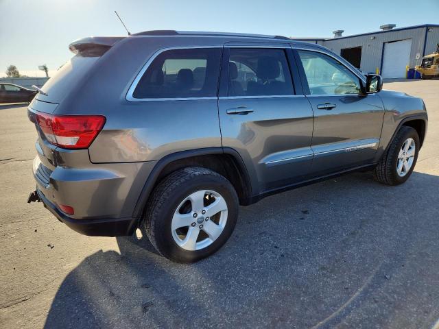 1C4RJFAT7DC594073 - 2013 JEEP GRAND CHER LAREDO Сірий фото 3
