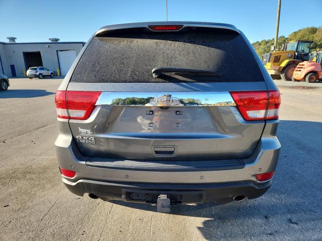 1C4RJFAT7DC594073 - 2013 JEEP GRAND CHER LAREDO Сірий фото 6