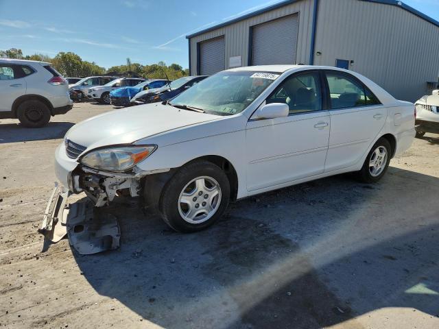 2003 TOYOTA CAMRY LE, 