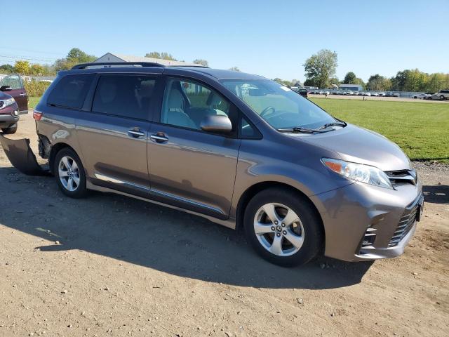 5TDKZ3DC4KS998299 - 2019 TOYOTA SIENNA LE Graphite photo 4