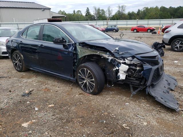 4T1B11HK6JU626532 - 2018 TOYOTA CAMRY L BLUE photo 4