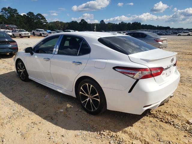 4T1G11AK7LU989974 - 2020 TOYOTA CAMRY SE WHITE photo 2