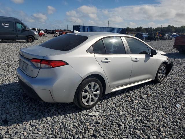 5YFB4MDE9PP008902 - 2023 TOYOTA COROLLA LE Silber Foto 3
