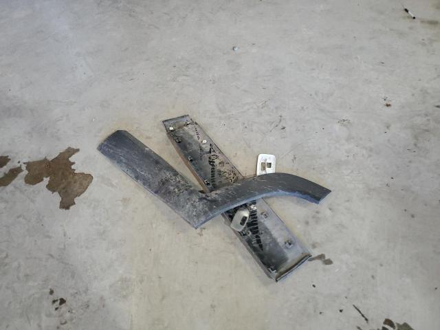 ZACCJBAT9GPD16399 - 2016 JEEP RENEGADE SPORT SILVER photo 13