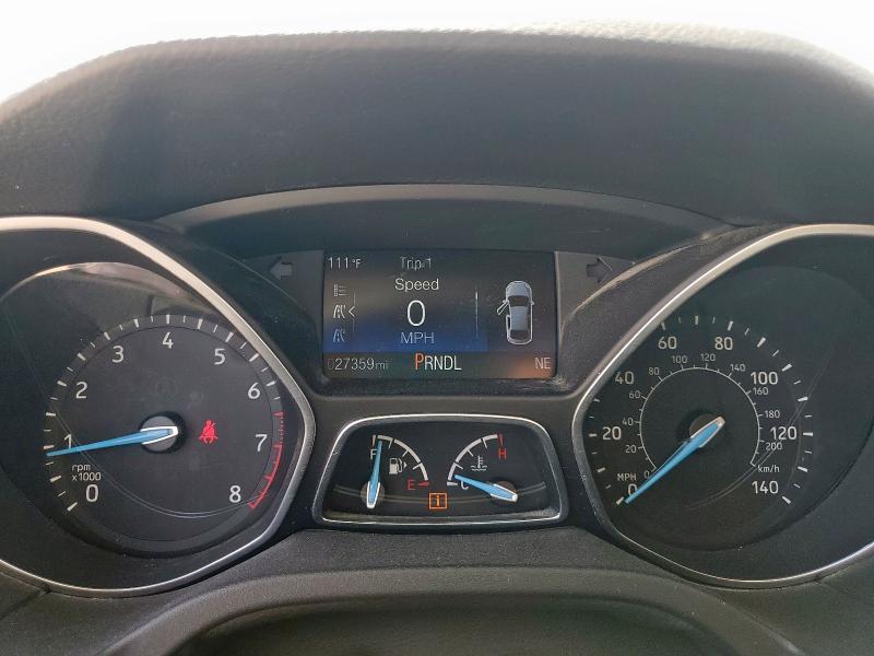 1FADP3K28HL295412 - 2017 FORD FOCUS SE WHITE photo 9