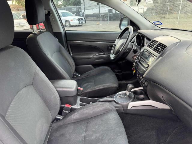 4A4AP3AU3EE015226 - 2014 MITSUBISHI OUTLANDER ES Gümüş foto 5