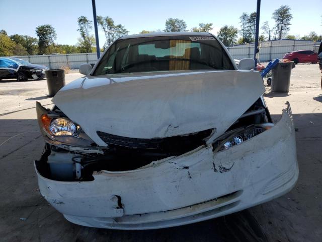 4T1BE32KX2U056142 - 2002 TOYOTA CAMRY LE 白色 照片 5