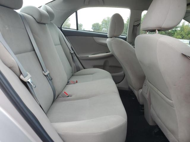 2T1BU4EE0BC700120 - 2011 TOYOTA COROLLA BASE 银色 照片 10