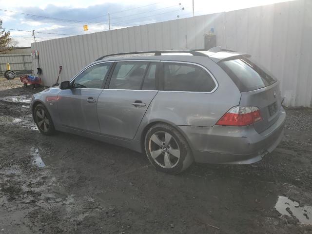 WBANN73597CN04933 - 2007 BMW 530 XIT GRAY photo 2