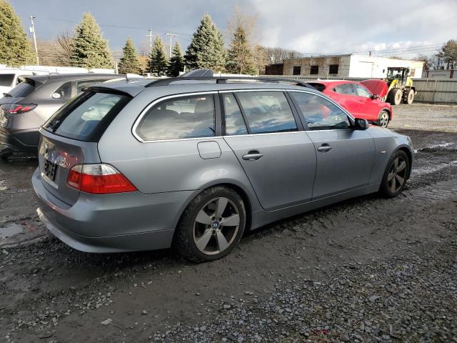 WBANN73597CN04933 - 2007 BMW 530 XIT GRAY photo 3
