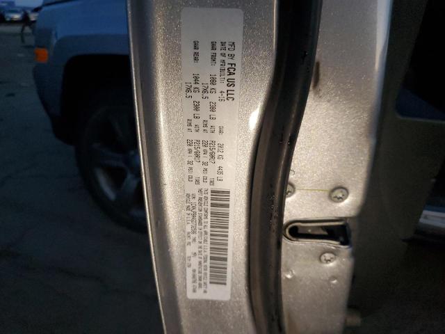 1C4NJPBA4GD732586 - 2016 JEEP PATRIOT SPORT Argent photo 13