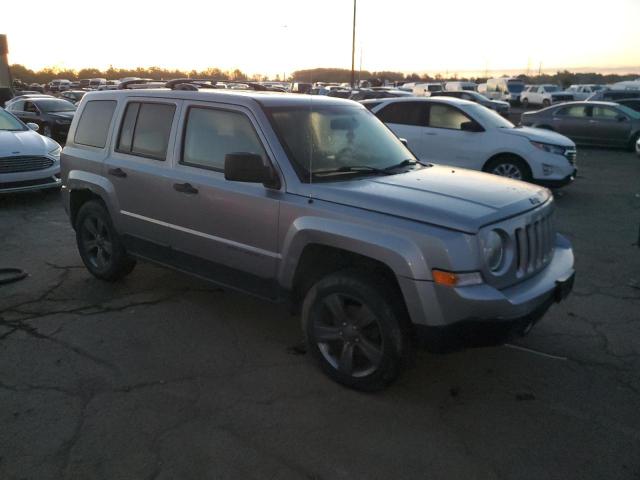 1C4NJPBA4GD732586 - 2016 JEEP PATRIOT SPORT Argent photo 4