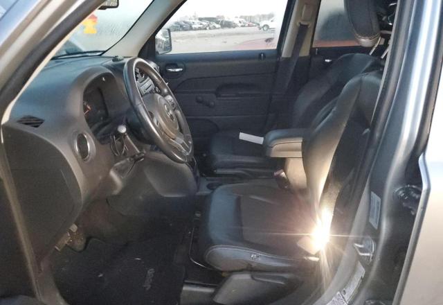 1C4NJPBA4GD732586 - 2016 JEEP PATRIOT SPORT Argent photo 7