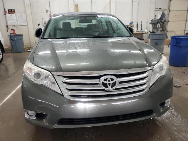 4T1BK3DB8BU411962 - 2011 TOYOTA AVALON BASE 灰色 照片 5