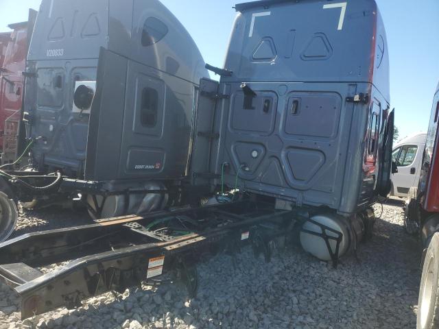 3AKJHHDRXNSMH4931 - 2022 FREIGHTLINER CASCADIA 1 رمادي صورة 4