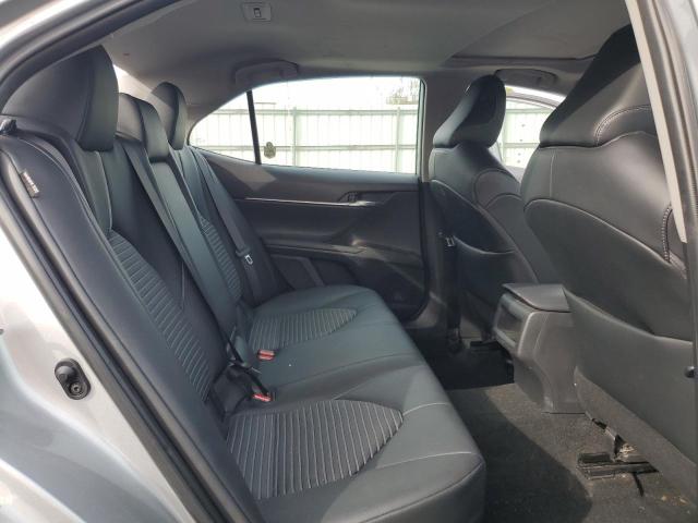 4T1T11BK6NU060794 - 2022 TOYOTA CAMRY SE SILVER photo 10
