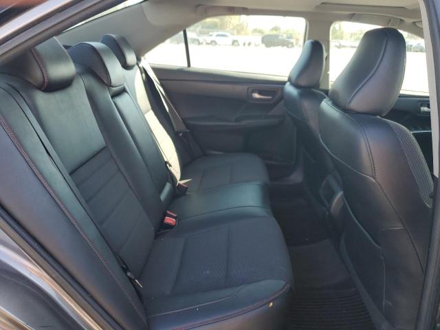 4T1BF1FK3HU350292 - 2017 TOYOTA CAMRY LE 灰色 照片 10