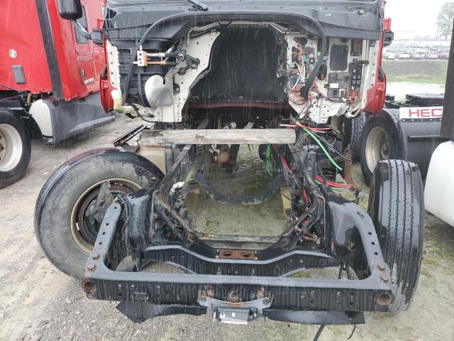 3AKJGLD56FSGB3332 - 2015 FREIGHTLINER CASCADIA 1 RED photo 7