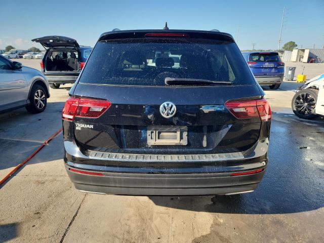3VV3B7AX4KM137018 - 2019 VOLKSWAGEN TIGUAN SE BLACK photo 6