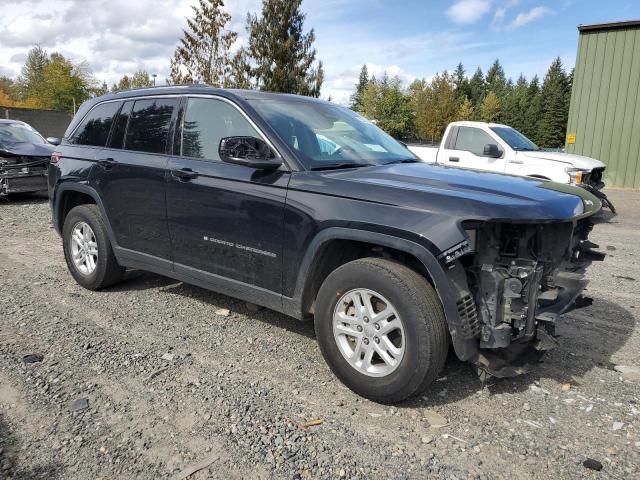 1C4RJHAG3RC715736 - 2024 JEEP GRAND CHEROKEE LAREDO BLACK photo 4