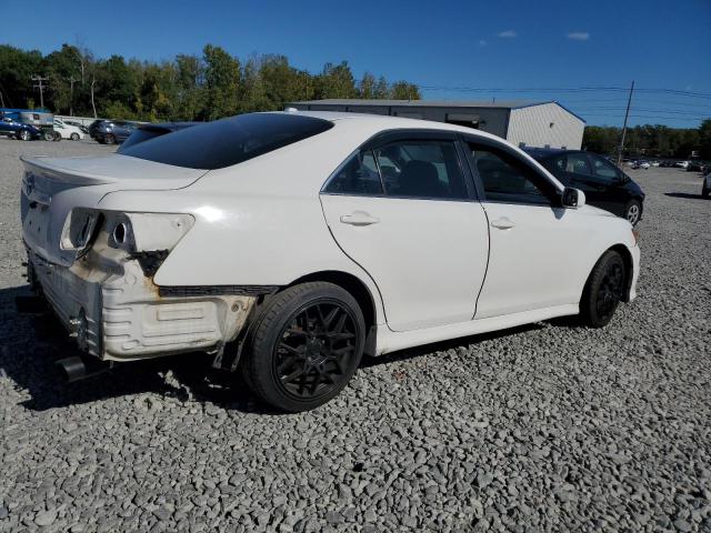 4T1BF3EK9AU577831 - 2010 TOYOTA CAMRY BASE WHITE photo 3