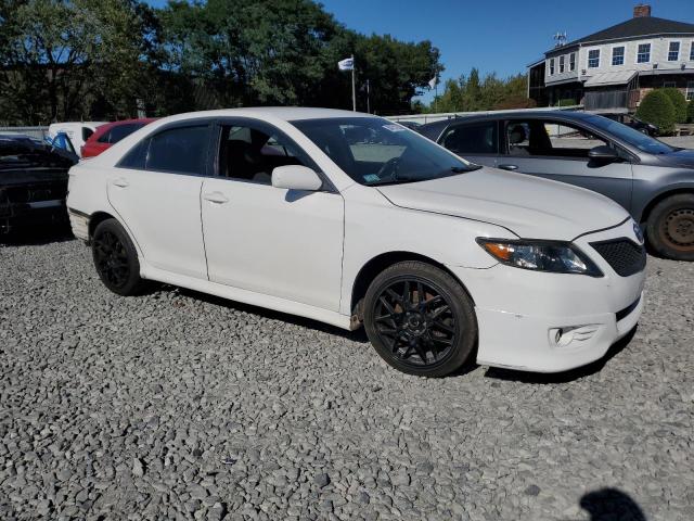4T1BF3EK9AU577831 - 2010 TOYOTA CAMRY BASE WHITE photo 4