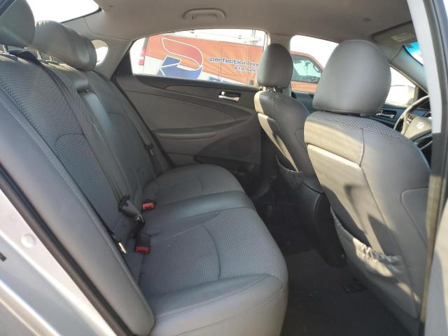 5NPEC4AB2CH413419 - 2012 HYUNDAI SONATA SE 银色 照片 10
