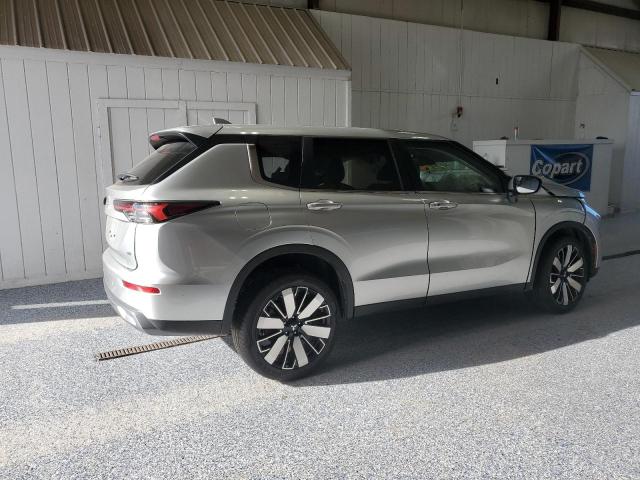 JA4J3VA80SZ012249 - 2025 MITSUBISHI OUTLANDER SE SILVER photo 3