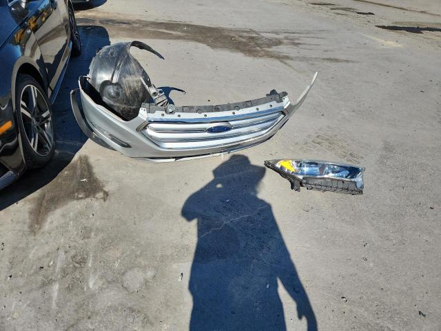 1FMCU9GD2HUD90663 - 2017 FORD ESCAPE SE Silber Foto 13