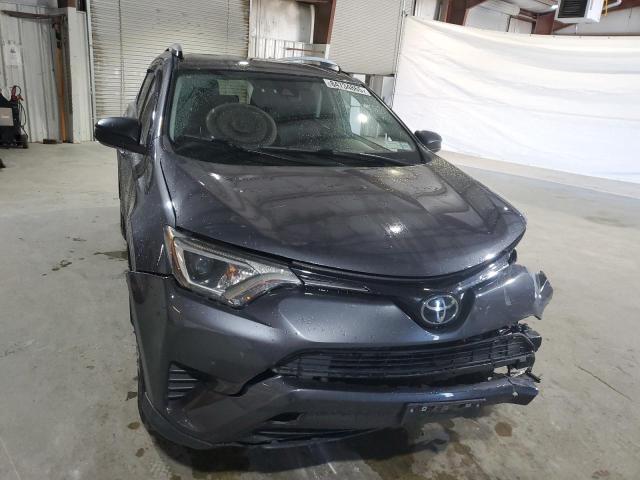 JTMBFREV6JJ213143 - 2018 TOYOTA RAV4 LE Серый фото 5