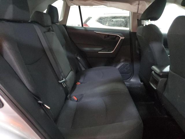 2T3F1RFV9KW077933 - 2019 TOYOTA RAV4 LE Արծաթագույն լուսանկար 11