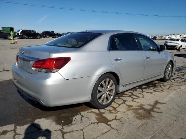 4T1BK3DB4BU433117 - 2011 TOYOTA AVALON BASE فضي صورة 3