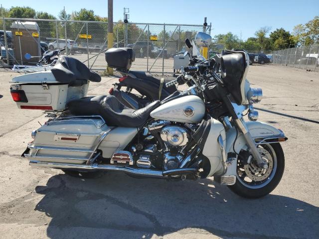 2002 HARLEY-DAVIDSON FLHTCUI, 